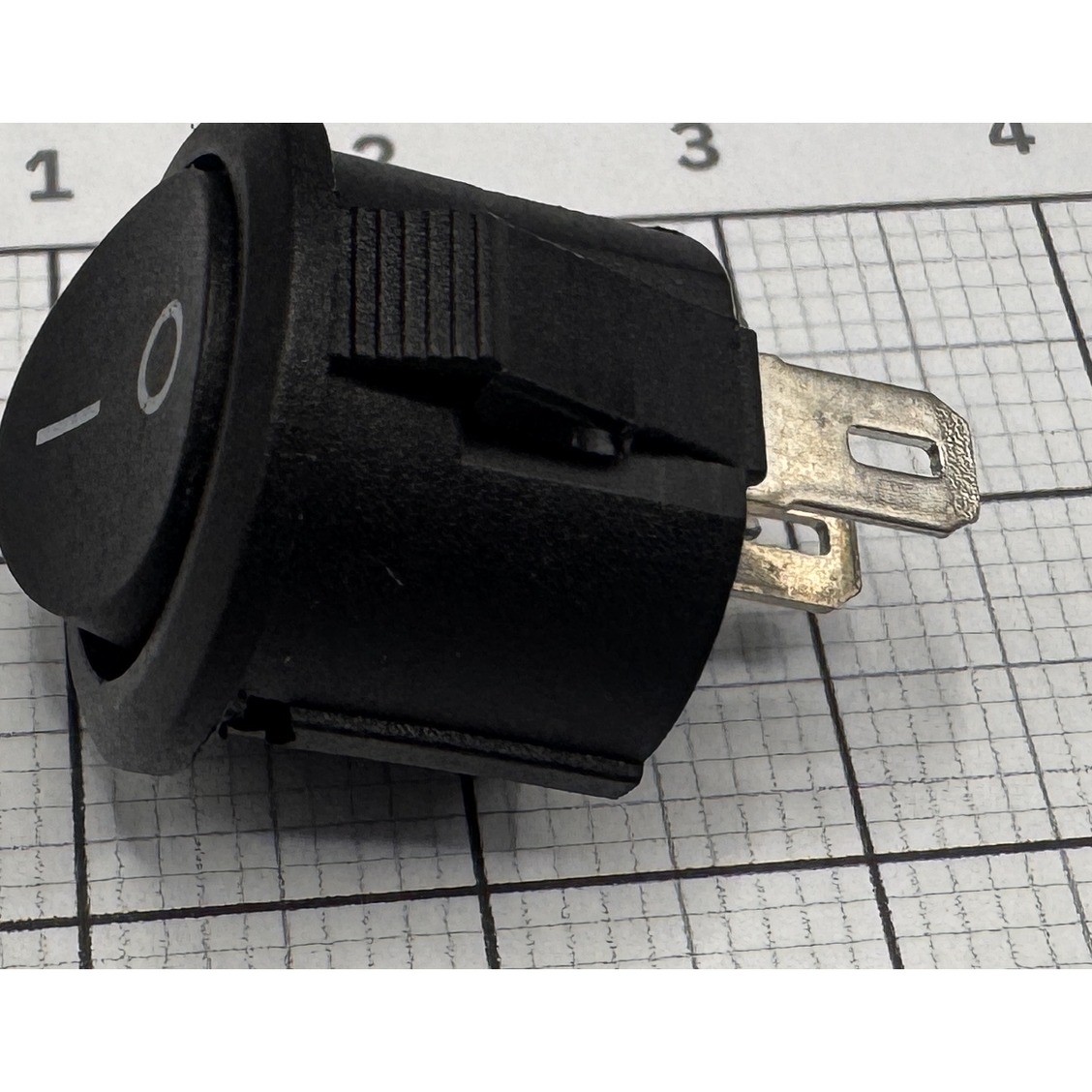 Interruptor basculante redondo 20 mm SPST - Imagen 3